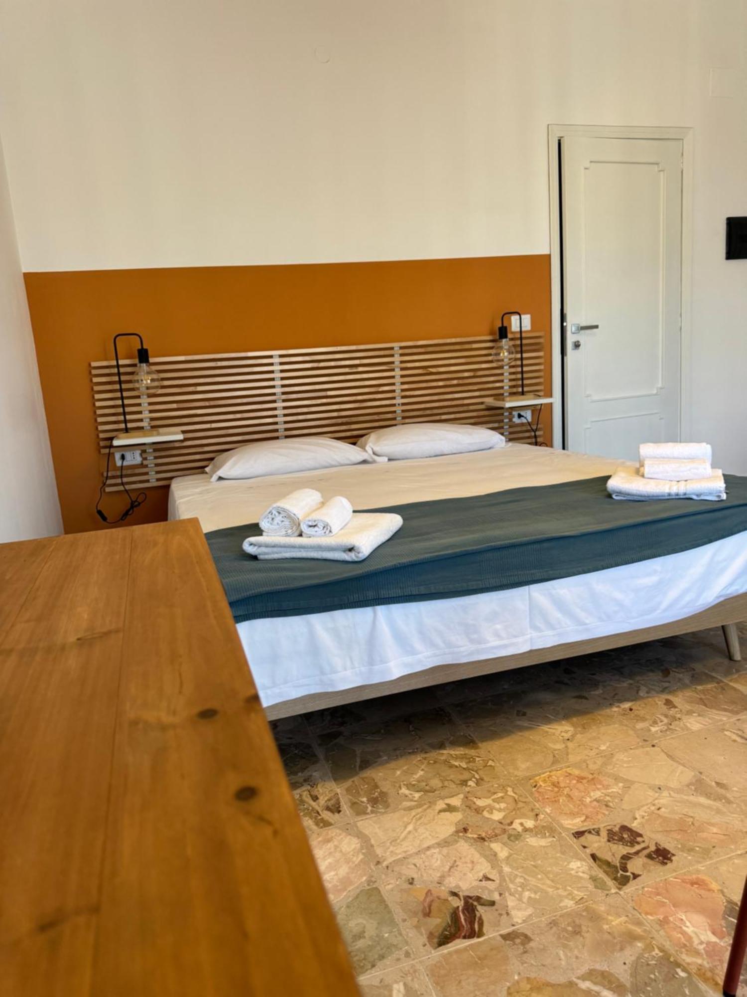 Casa Corso Hotel คาตาเนีย ภายนอก รูปภาพ